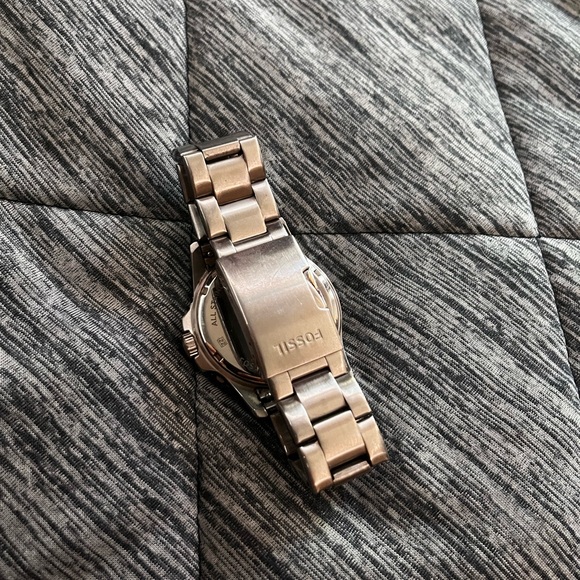 Men’s Fossil Watch - Picture 3 of 4